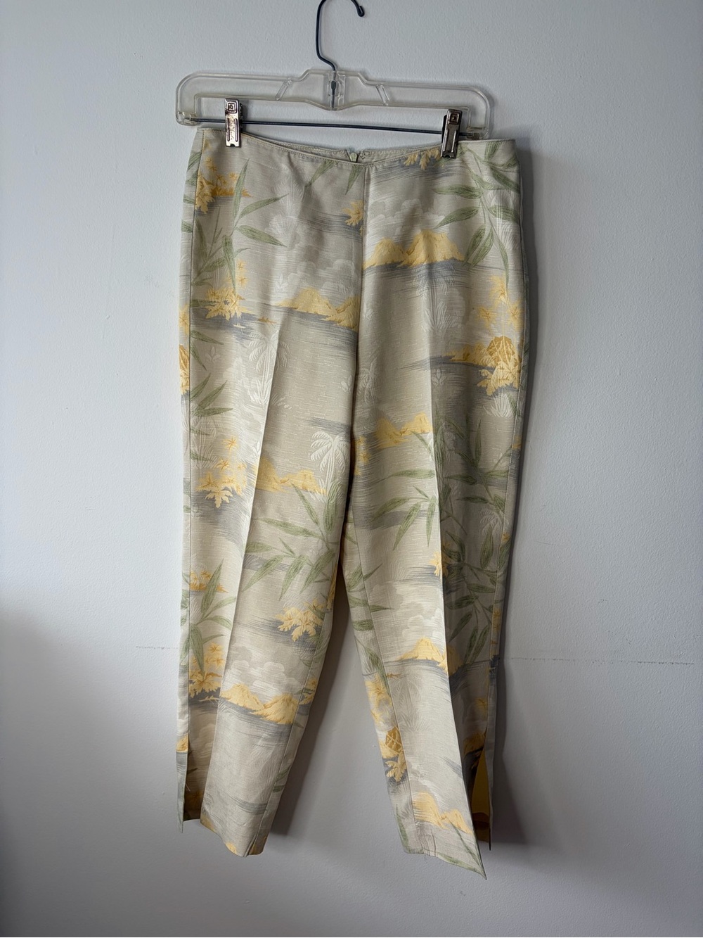Tommy Bahama 100 Silk Tropical Island Landscape Pants Gray Yellow Size 8 Lined